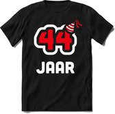 44 Jaar Feest kado T-Shirt Heren / Dames - Perfect Verjaardag Cadeau Shirt - Wit / Rood - Maat S