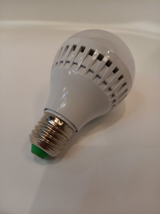 LED Sensor Bulb - 3 stuks - 7W - 3000K - E27