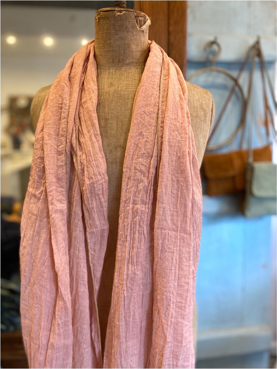 Lovely Scarfs dames sjaal, zalm roze pastel, uni shawl, goud accent, dunne shawl