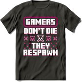 Gamers don't die pixel T-shirt | Roze | Gaming kleding | Grappig game verjaardag cadeau shirt Heren – Dames – Unisex | - Donker Grijs - 3XL
