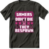 Gamers don't die pixel T-shirt | Neon Roze | Gaming kleding | Grappig game verjaardag cadeau shirt Heren – Dames – Unisex | - Donker Grijs - 3XL