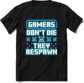 Gamers don't die pixel T-shirt | Neon Blauw | Gaming kleding | Grappig game verjaardag cadeau shirt Heren – Dames – Unisex | - Zwart - XL