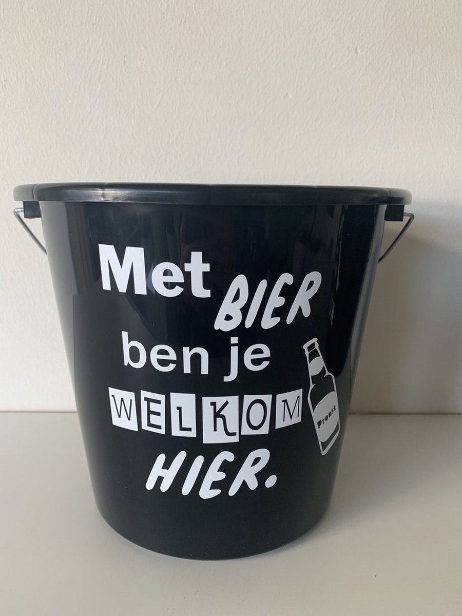 Goedkoopste kleine 5 liter cadeau Emmer met bier ben je welkom hier. Huishoudemmer 5 liter zwart Vaderdag verjaardag