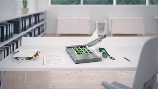 Table de découpe Leitz Precision Office Pro A4+ avec protection des couteaux pour le bureau - Coupe jusqu'à 25 feuilles A4 - Anthracite
