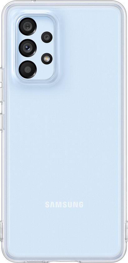 Achterkant van een lichtblauw Samsung telefoon met vier camera's, in een transparante hoes.