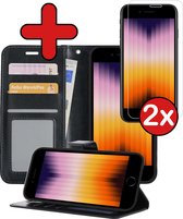 Hoesje Geschikt voor iPhone SE 2022 Hoesje Book Case Hoes Portemonnee Cover Walletcase Met 2x Screenprotector - Hoes Geschikt voor iPhone SE (2022) Hoes Bookcase Hoesje - Zwart