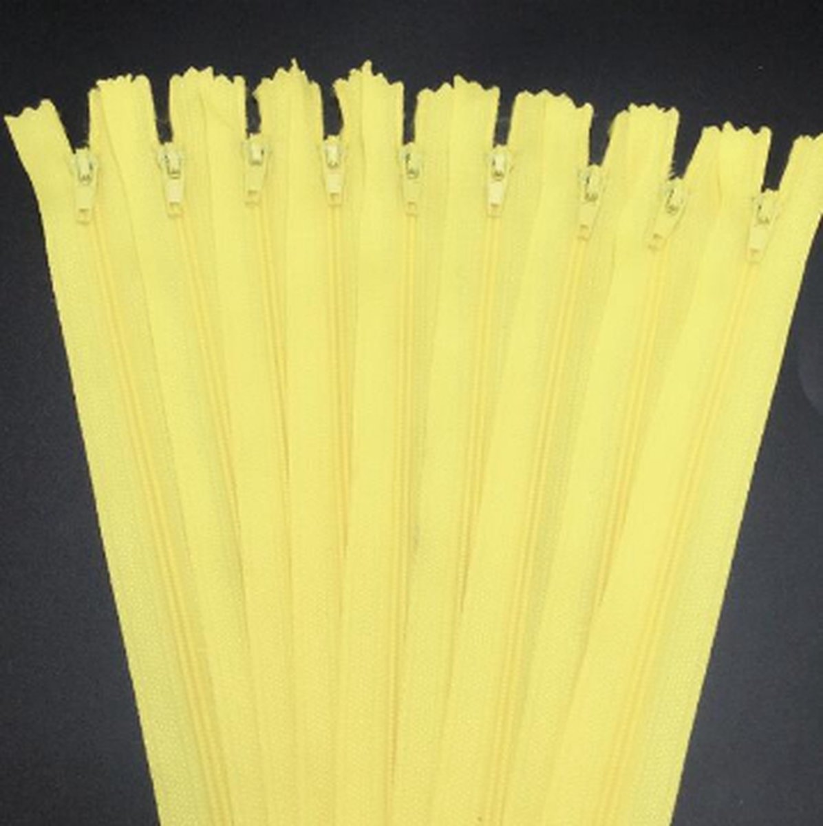 Close end rits 25 cm - geel - 2 stuks