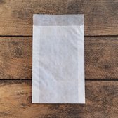 Pergamijn envelop / zakje semi transparant 85 x 117 + 16mm klep per 100 stuks