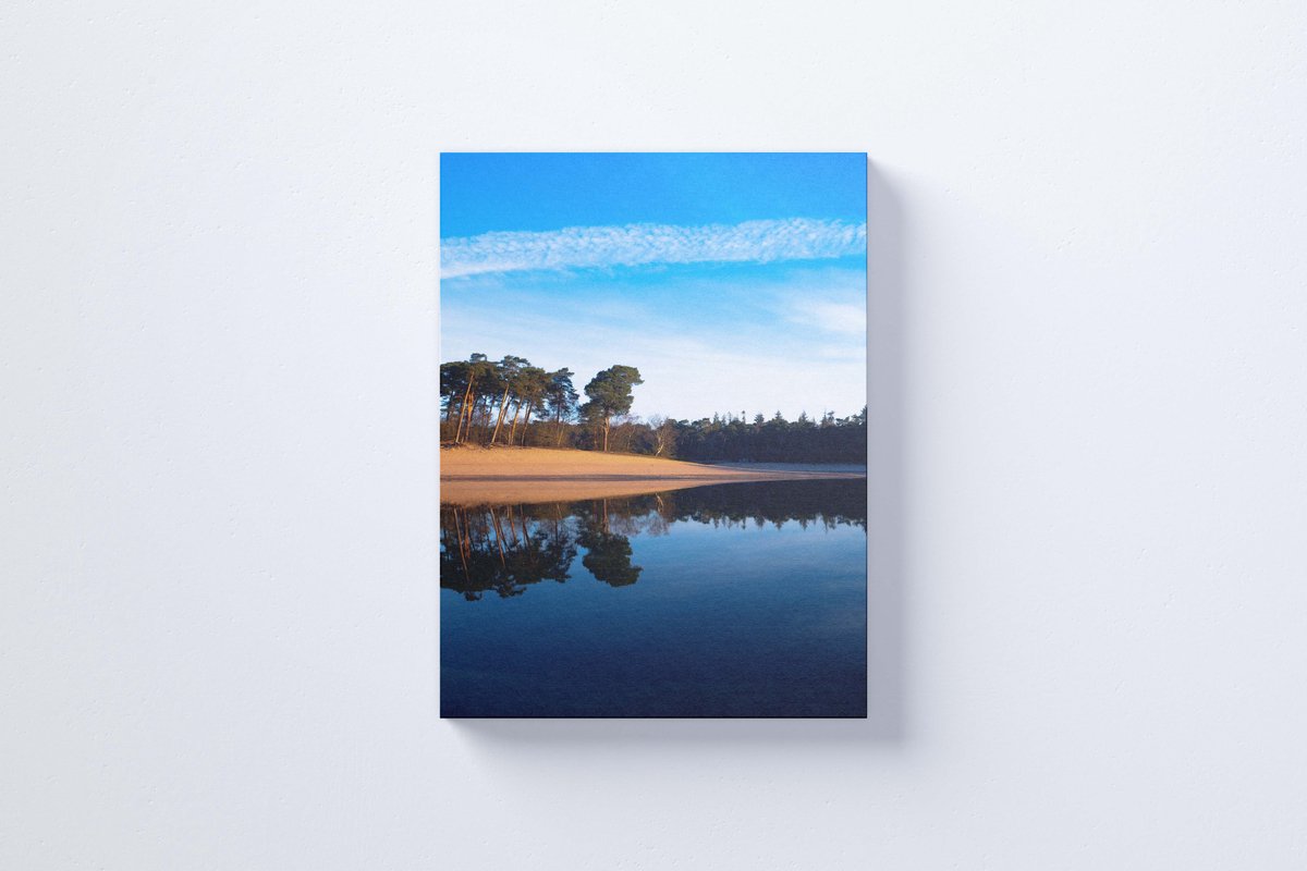 Schilderij Henschotermeer op 300 g/m2 100% canvas gedrukt | 60 x 80 cm | 18 mm houten canvas frame | 4/0 full colour gedrukt | Zeer hoge kwaliteit canvas schilderij | Met ophangsysteem