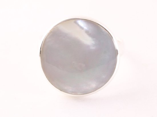 Bague ronde en argent brillant avec nacre - taille 20