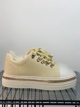 Gold-teddy-sneakers-maat 40