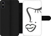 Bookcase Geschikt voor iPhone XS Max telefoonhoesje - Vrouw - Zwart - Wit - Abstract - Met vakjes - Wallet case met magneetsluiting