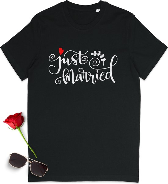 Just Married T Shirt - Just Married Cadeau - Dames tshirt Just Married - Heren tshirt Just Married - t-Shirt met print opdruk mannen vrouwen - Unisex Maten: S M L XL XXL XXXL -t Shirt kleuren: Wit en Zwart.