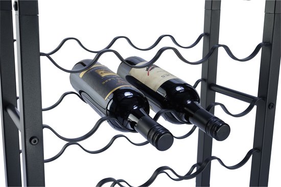 Twee flessen rode wijn in een zwart metalen wijnrek met golvende houders.
