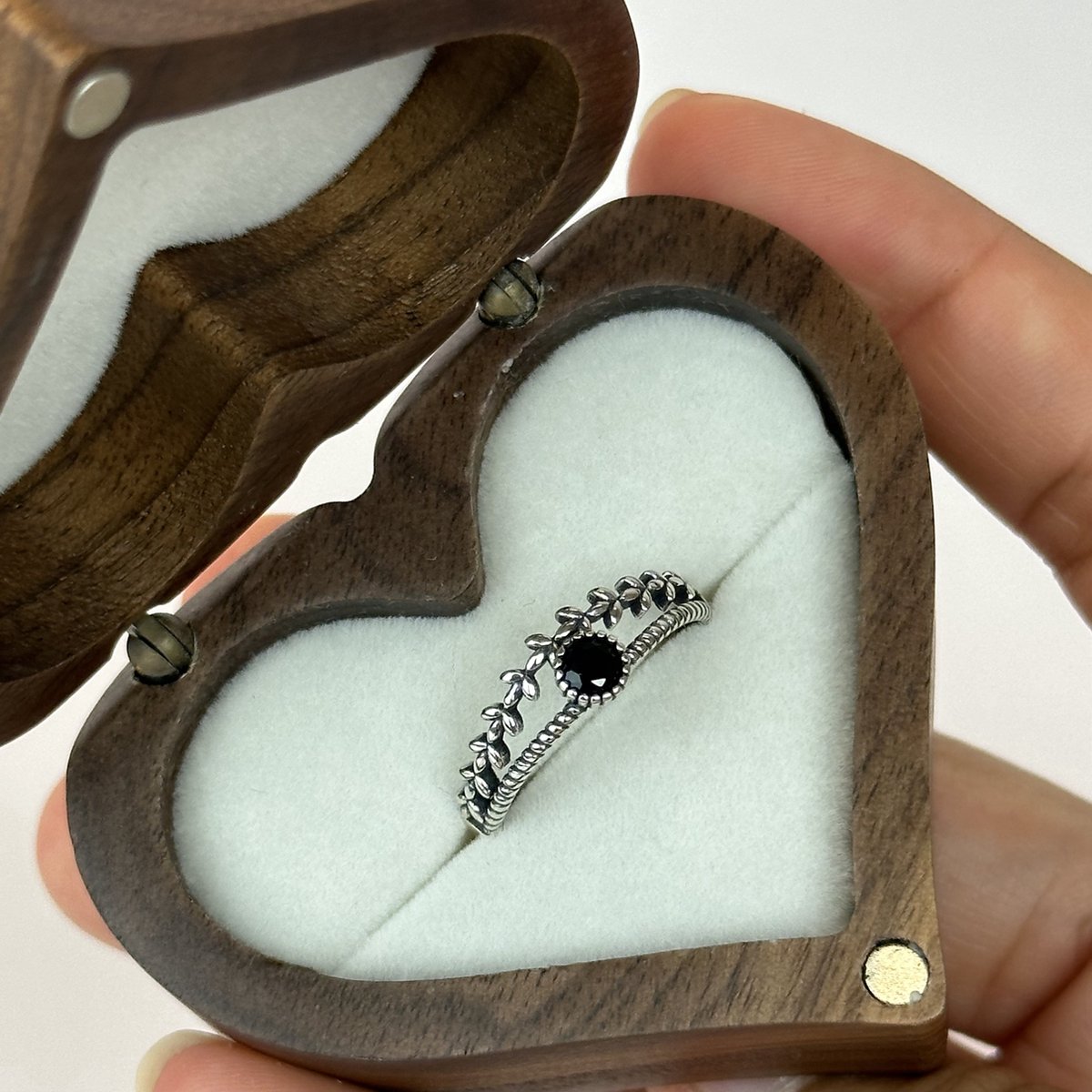 CouplesPicks Romeinse Krans Ring Voor Haar - Verstelbaar in Maat & Stijlvol Design - Gemaakt van 925 Zilver - Zirkonia Steen - Ring speciaal voor haar - Belofte Ring - Vriendschap Ring