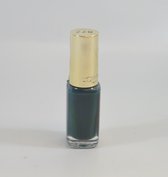 LOreal Color Riche Nail Polish 5ml - 877 Caftan Royal