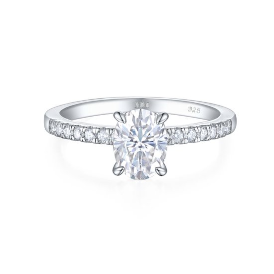 Nina - Ring Moissanite ovale en argent avec pierres latérales pavées - 1,5 carat