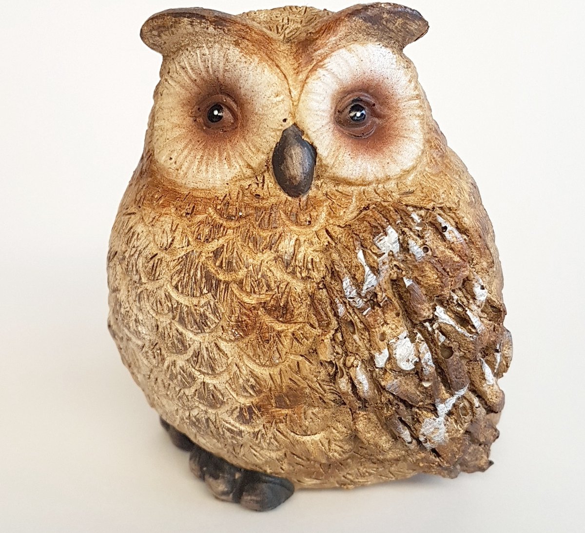 Dier / dieren / uil - Bruin / beige / wit / zwart - 8 x 7 x 10 cm hoog.