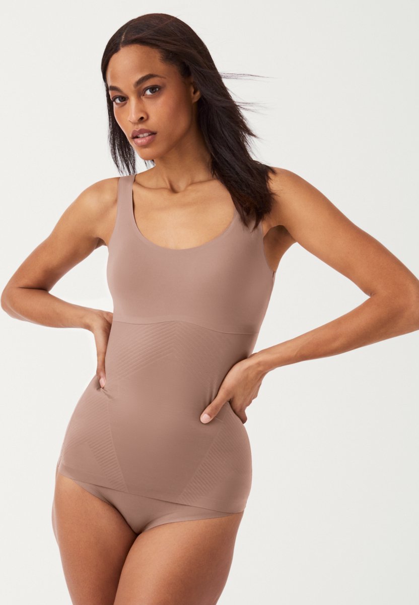 SPANX Thinstincts 2.0 - Tank - Kleur Café au Lait (Dark Nude) - Maat M