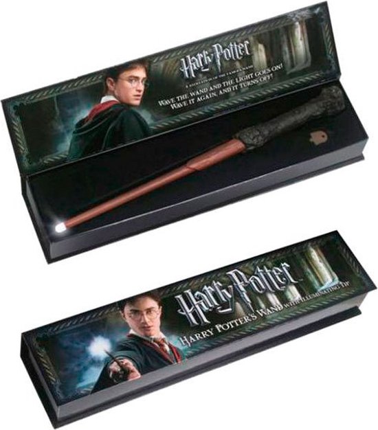 Harry Potter toverstaf met licht in gesloten en open doos, met Harry Potter afbeeldingen.