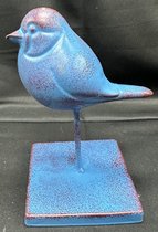 Decoratieve vogel op standaard - mat blauw - metaal - hoogte 15 x 9 x 9 cm - Woonaccessoires - Decoratieve vogels