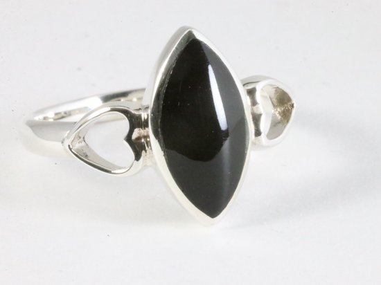 Opengewerkte hoogglans zilveren ring met onyx
