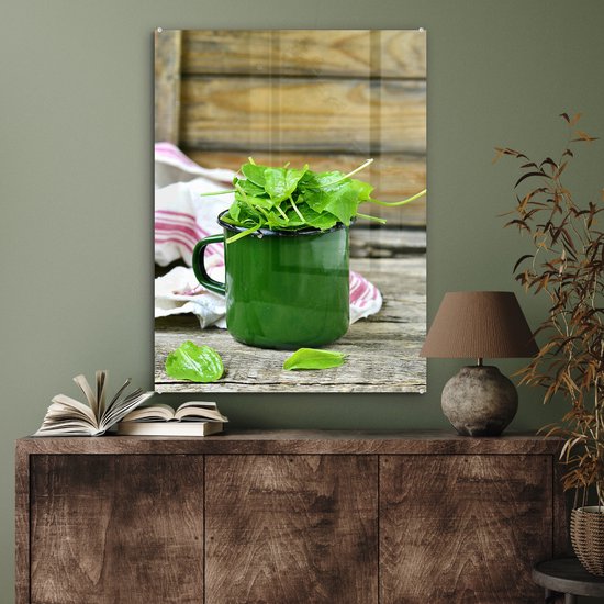 Une tasse verte d'oseille avec l'oseille verte Plexiglas 60x80 cm - Tirage photo sur Glas (décoration murale en plexiglas)