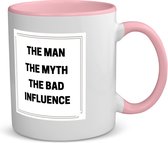 Akyol - the man the myth the bad influence koffiemok - theemok - roze - Quotes - mensen die andere beïnvloeden - verjaardagscadeau - cadeau - kado - geschenk - verjaardag - slechte invloed - 350 ML inhoud
