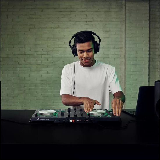 Tiësto The Next Beat SX1 - DJ Controller Set voor Beginners tot Gevorderden - DJ Software App - DJ Gear - 1 Stuk - Zwart - The Next Beat