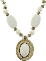 Behave ketting - Diverse kralen met goudkleurige ovale hanger - Mode accessoires - Nikkelvrij - 45 cm