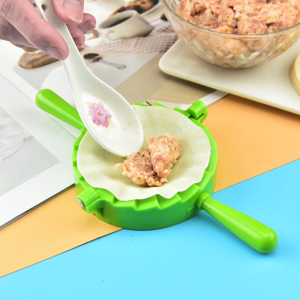 KADAX Deegzakvorm, rood/groene vorm voor deegzakken en ravioli, pierogi- maker, knoedeluitstekers, handmatige deegpers, dumplingmaker machine (groen, 2 stuks