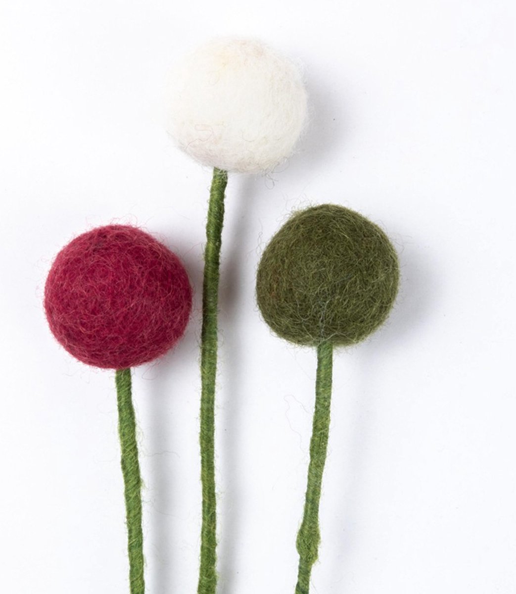 Sjaal met Verhaal Bloem Vilt Craspedia's Rood & Groen & Wit - 33cm - Fairtrade Holly Berry