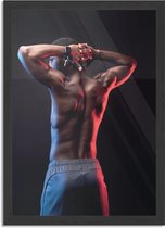 Poster Sportieve Donkere Man Rechthoek Verticaal Met Lijst XL (50 X 70 CM) - Zwarte Lijst - Wanddecoratie - Posters