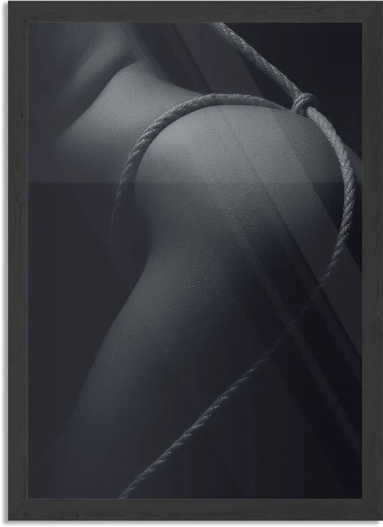 Poster Vrouw Met Sexy Touw Rechthoek Verticaal Met Lijst XL (50 X 70 CM) - Zwarte Lijst - Wanddecoratie - Posters