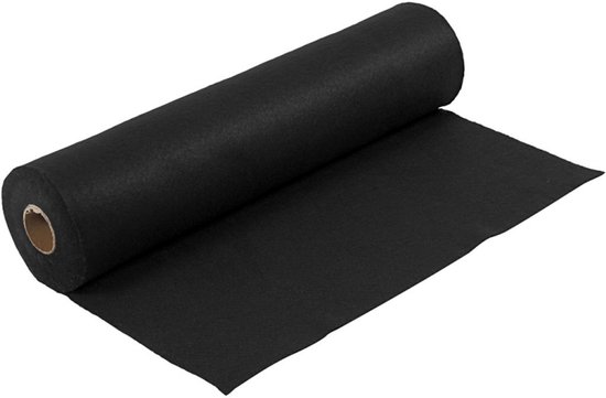 Un fond noir uni.