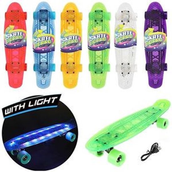 Skateboard met LED licht 55cm - 6 assorti - inclusief accu en laadkabel