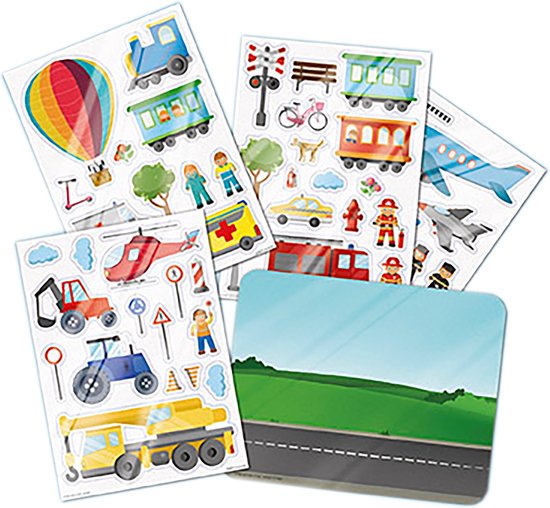 Losse vellen met raamstickers: voertuigen, ballon, verkeersborden, figuren en landschap.