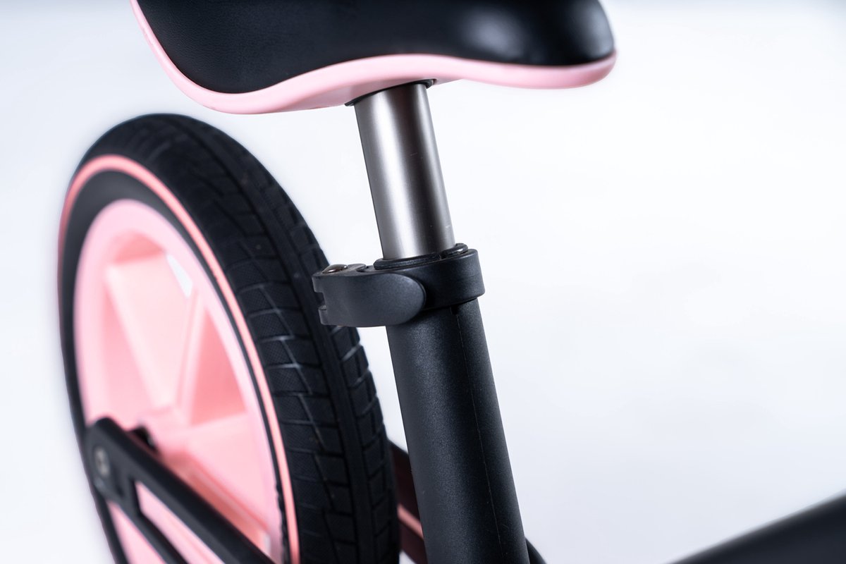 Først Loopfiets 2 Jaar - Balance Bike - Loop Fiets - Speelgoed Vanaf 2 Jaar - Jongens & Meisjes - Opvouwbaar - Roze — afbeelding 10