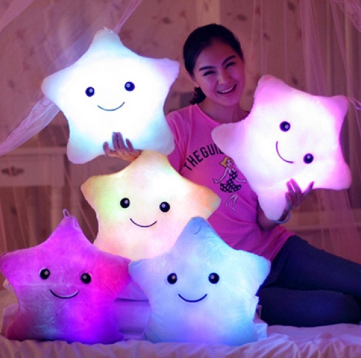Nachtlamp knuffel Ster Fushia kussen met LED verlichting 32cm Veilig nachtlampje