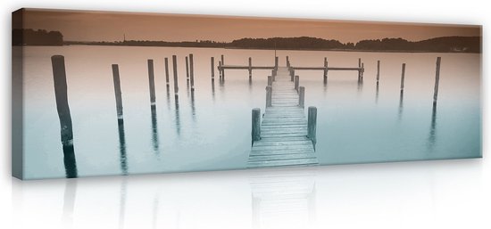 Canvas Schilderij - Pier - Hout - Water - Uitzicht - Wolken - Bergen - Inclusief Frame - 145x45cm (lxb)