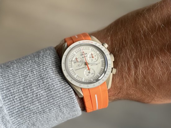 20mm Curved rubber strap Orange + White stripe Omega x Swatch Moonswatch - Gebogen rubber horloge band