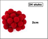 24x Pom Pom 2 cm rood - Thema feest accesoires festival carnaval optocht evenement party