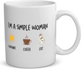 Akyol - i'm a simple woman sunshine, coffee, cat koffiemok - theemok - Quotes - vrouwen die simpel zijn - vrouwen - quotes - verjaardagscadeau - verjaardag - cadeau - kado - geschenk - gift - 350 ML inhoud
