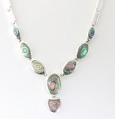 Hoogglans zilveren collier met abalone schelp