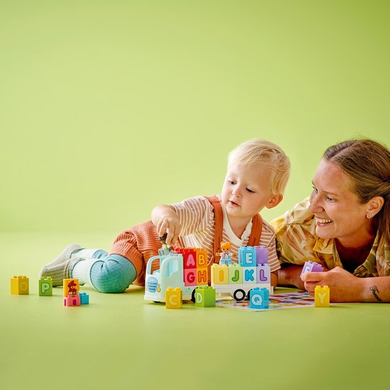 LEGO Duplo Alphabet Truck 10421 (3/8)