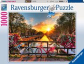 Ravensburger puzzel Fietsen in Amsterdam - Legpuzzel - 1000 stukjes
