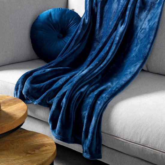 Dutch Decor - HARVEY - Plaid 150x200 cm - superzachte deken van fleece - Insignia Blue - donkerblauw - - Mooie kwaliteit - Cadeau tip!