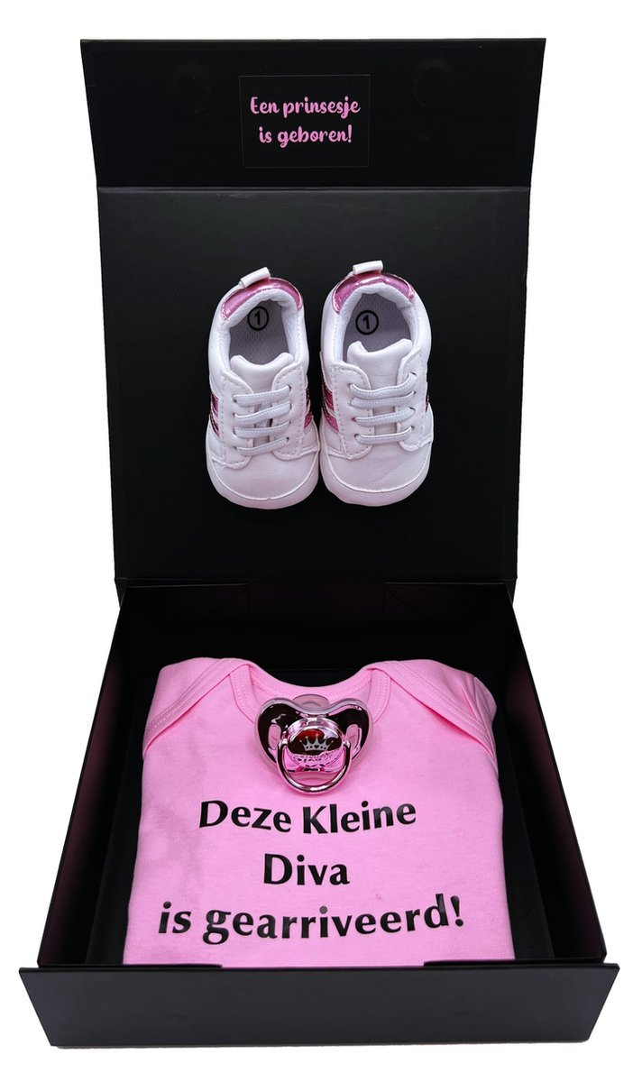 Kraamcadeau meisje met roze romper, speen en babysneakers - cadeau geboorte meisje, kan ook rechtstreeks als cadeau worden verstuurd van Boogyboo Cadeau. — afbeelding 2