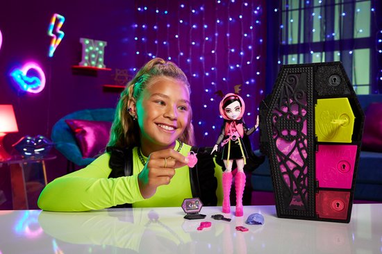 Monster High Skulltimate Secrets - Neon Frights - Draculaura - 21 cm - Modepop — afbeelding 5