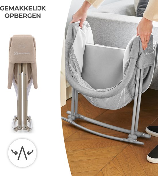 Persoon vouwt beige wieg op tot compact formaat, naast een uitgevouwen wieg.